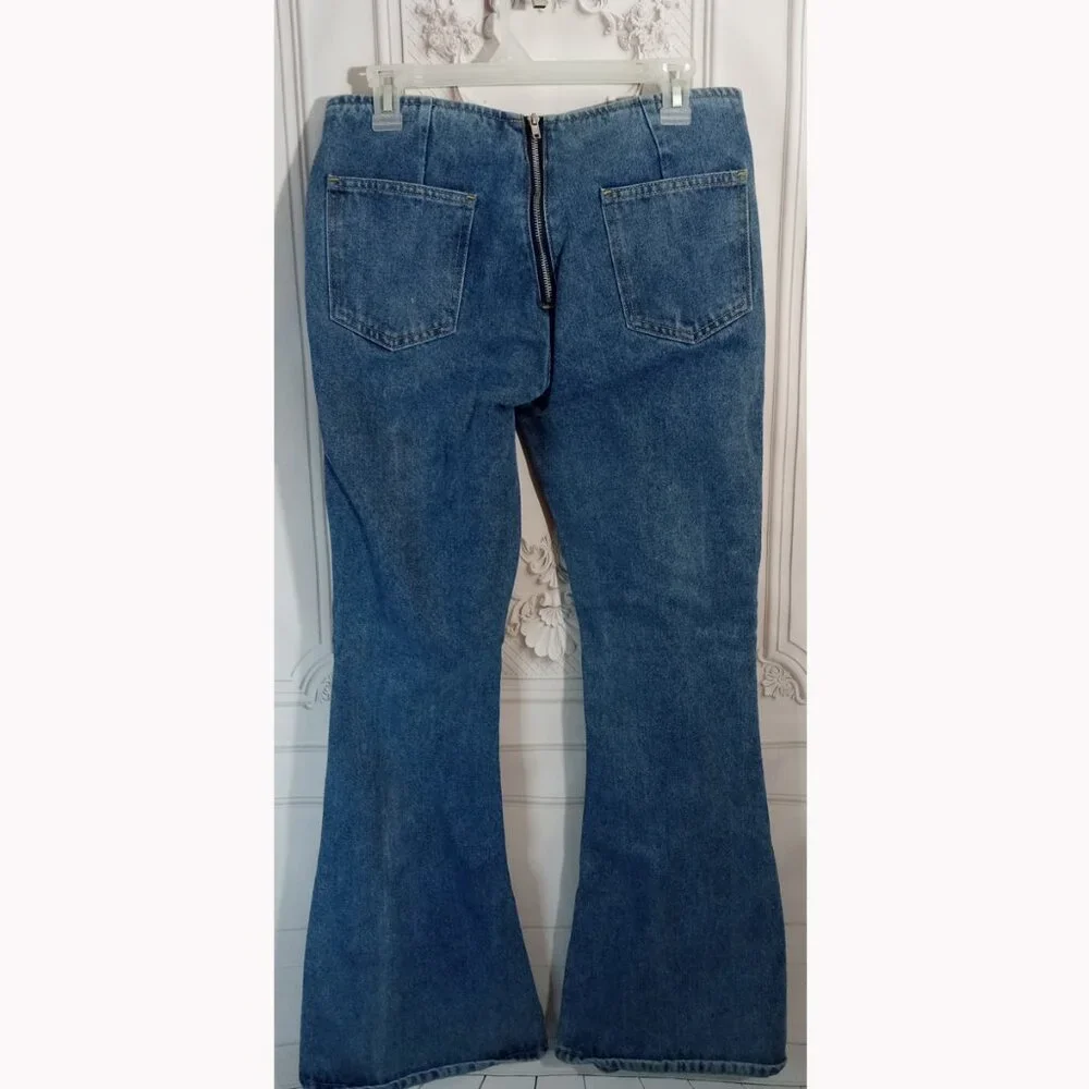 NWT Pretty Little Thing Shape Blue Denim Belted Flare Mid Rise Jeans Sz 6 - Picture 5 of 10